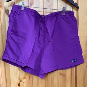 Patagonia women’s 5” baggies shorts in purple $75
